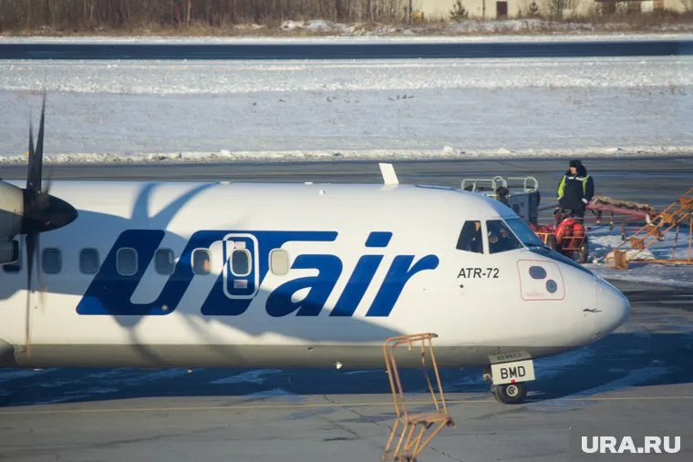В Екатеринбурге на восемь часов задержали рейс авиакомпании Utair до Тюмени