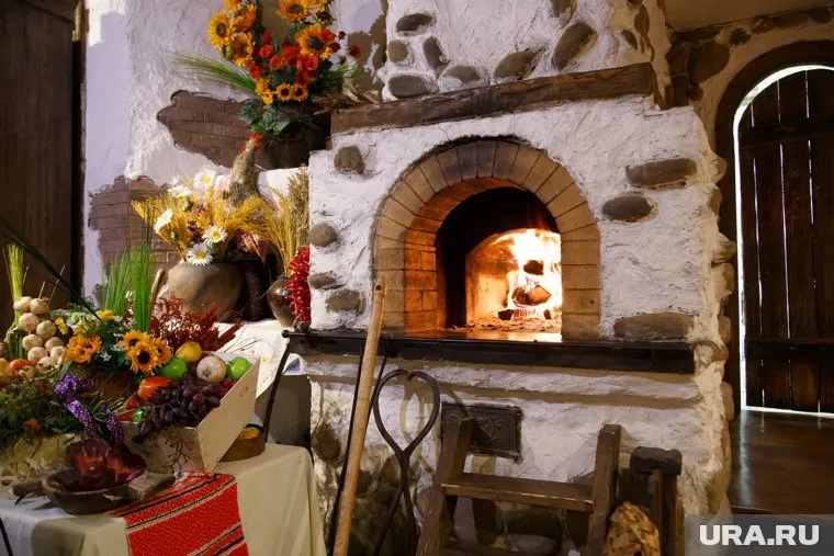 Почти все блюда в ресторане будут готовить в русской печи (архивное фото)
