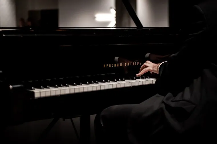 Первая встреча нового совместного проекта Свердловской Государственной Филармонии, жилого дома "Кандинский" и концепт-агентства Бюро100. Екатеринбург