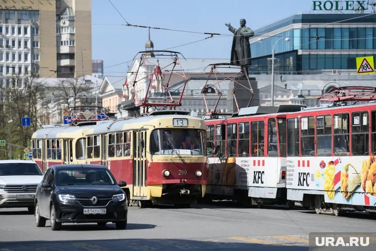 В День Победы общественный транспорт будет работать до 1 часа ночи