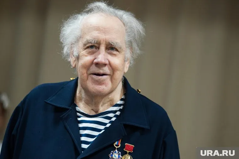 Владислав Крапивин жил в двухэтажном доме на Уктусе