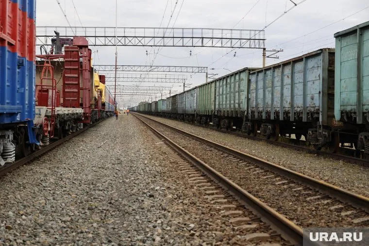 После ЧП на железной дороге в Курганской области частично восстановили движение