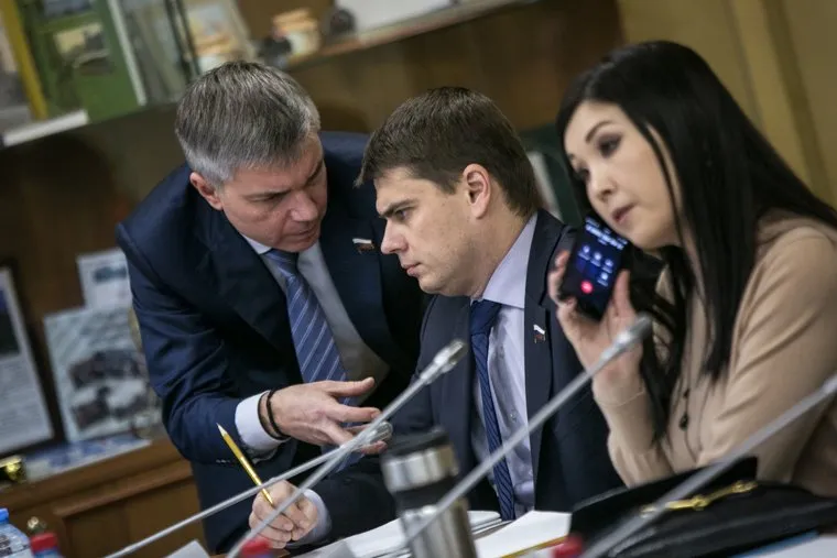 Заседание Комитета Государственной Думы РФ по информационной политике. Москва, боярский сергей, ревенко евгений