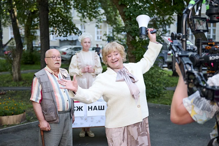 Дмитрий Брекоткин исполняет главную роль в сериале