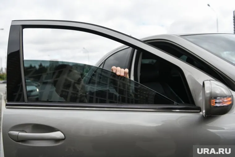 Катание пассажиров вне кабины авто грозит административным штрафом