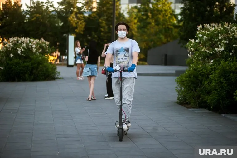 Водителей самокатов проверят на соблюдение правил дорожного движения