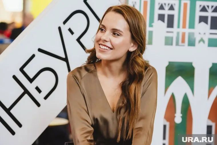 Модель Дарья Клюкина показала свое обручальное кольцо