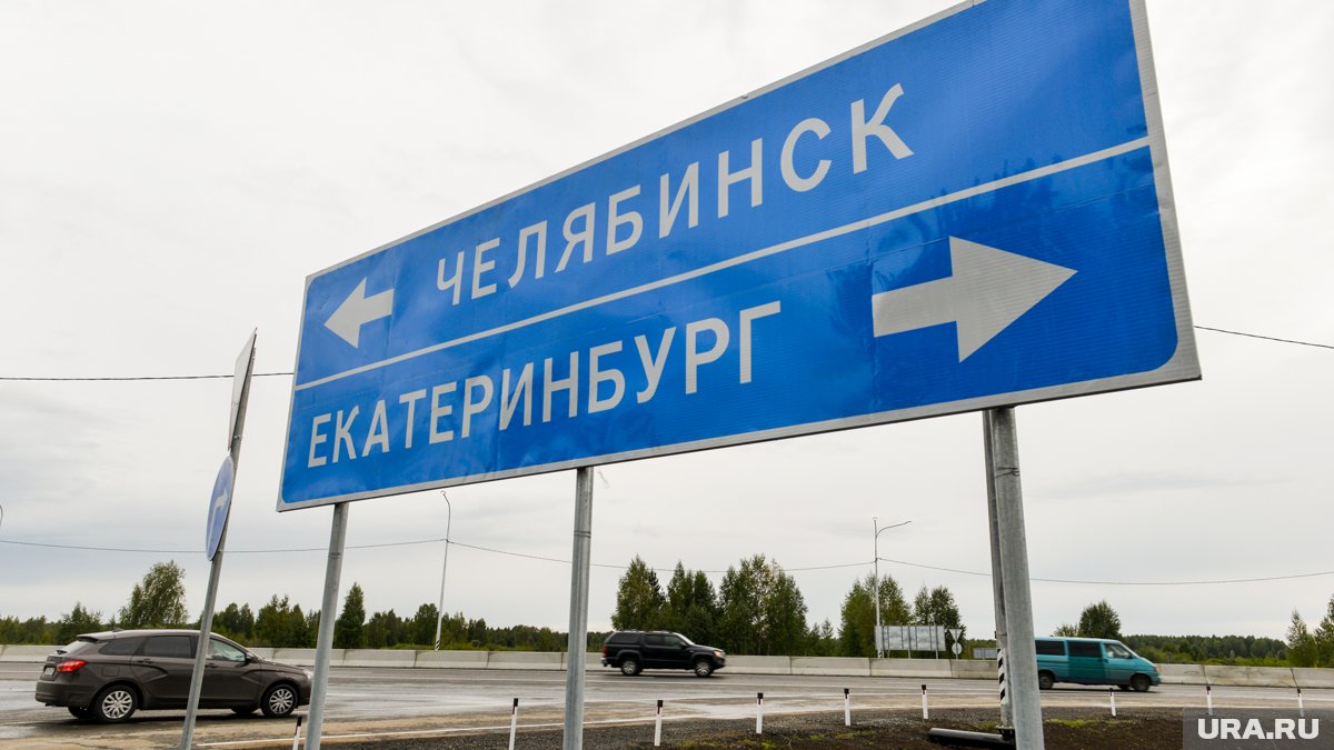 3 olchamdagi yigit bilan jinsiy aloqa Oriq qizni katta qiz bilan sikdim