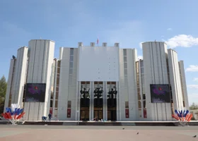 Винокур и Театр пародий устроят феерию юмора на сцене филармонии в Кургане