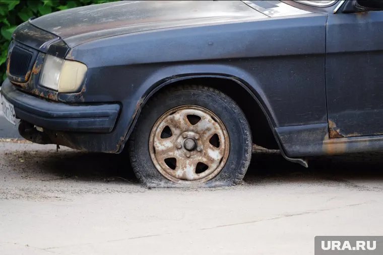 В Салехарде подросток угнал «Волгу» и совершил на ней два ДТП
