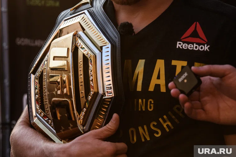 Экс-чемпиона UFC дисквалифицировали на 18 месяцев