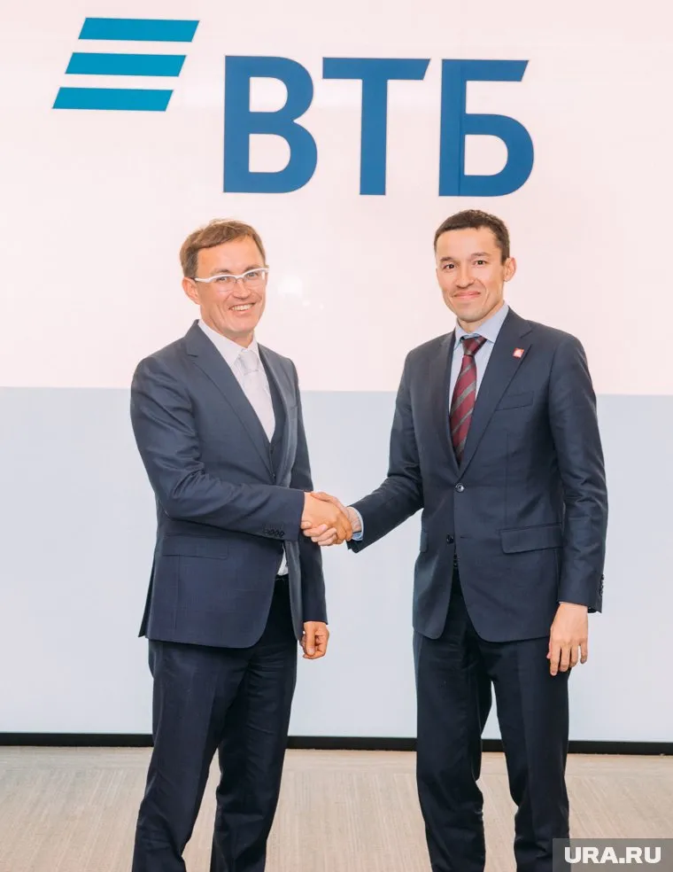 Компания «Этажи» и банк ВТБ начинают выгодное для покупателей недвижимости сотрудничество