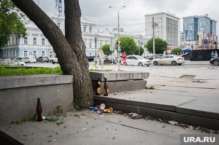 Хуже всего с мусором в Историческом сквере (архивное фото)