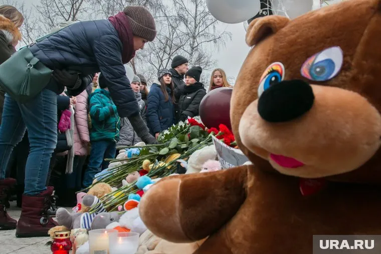 В пожаре погиб 41 ребенок