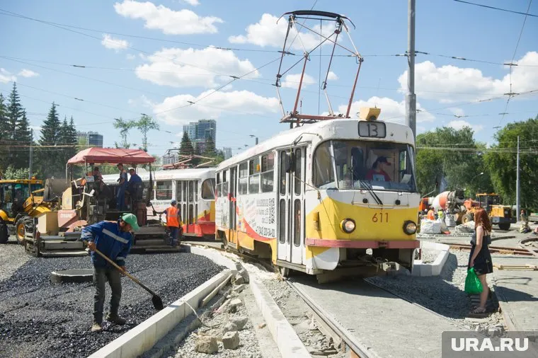Пассажир напал на кондуктора на остановке