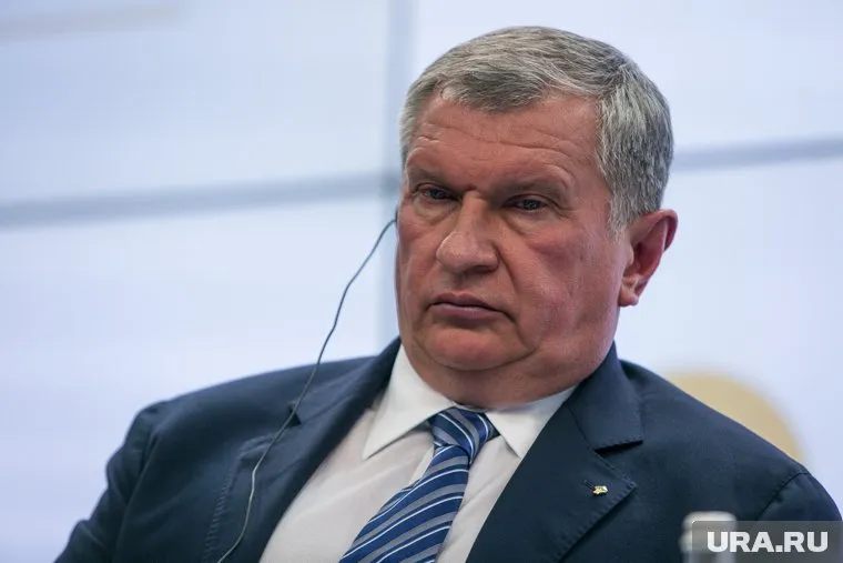 Игорь Сечин стал героем скандальной истории с покупкой пятиэтажной квартиры