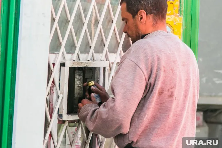 Уральцев предупредили об опасности употребления суррогатного алкоголя