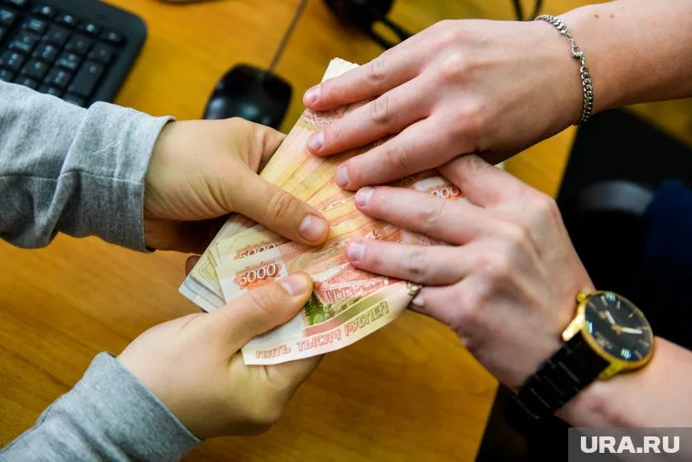 Нефтяник отсудил у нефтесервисной фирмы из ХМАО компенсацию за отпуск