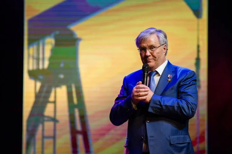 Мероприятия посвященные Дню работников нефтяной и газовой промышленности с подведением итогов конкурса «Черное золото Югры». Ханты-Мансийск, богданов владимир