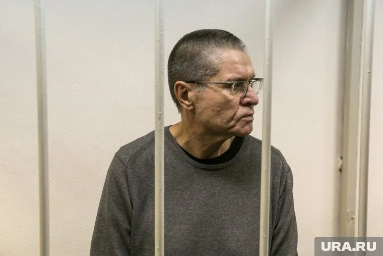 Алексей Улюкаев работает в библиотеке колонии