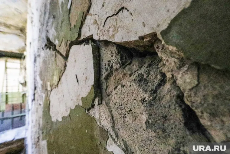 В Новых Лядах могут признать аварийным новый дом