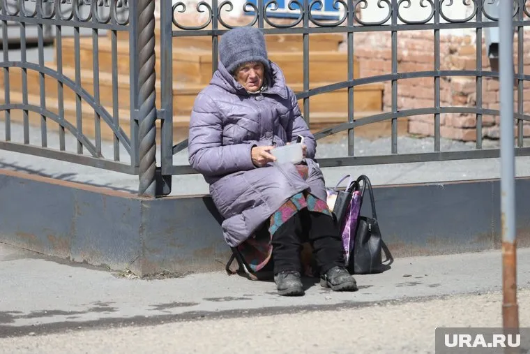 На пенсии люди живут в несколько раз хуже, чем до нее, сказал Сергей Кикевич