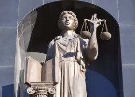 В ХМАО под суд пойдет директор управляющей компании