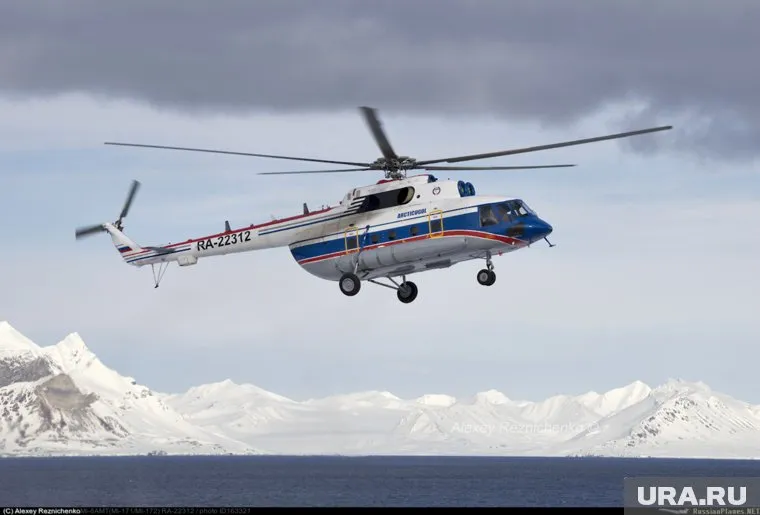 Вертолет пропал в трех километрах от Шпицбергена