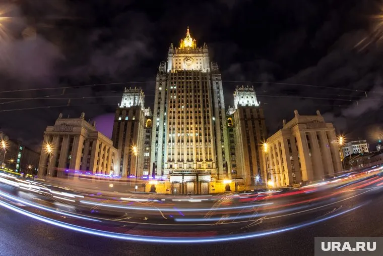 Сотрудника МИД РФ обвиняют в шпионском скандале