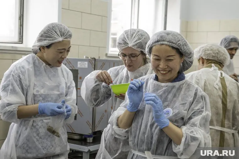 Более 600 школьников-тундровиков получили первую профессию