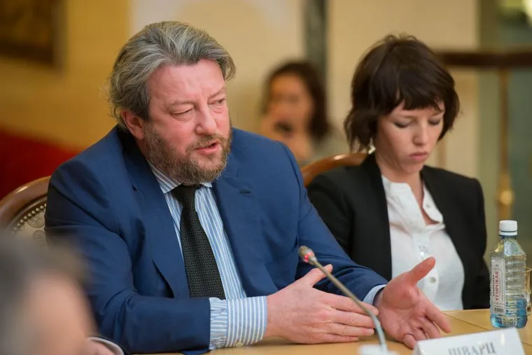 Совещание по обманутым дольщикам в резиденции губернатора СО. Екатеринбург, шварц борис