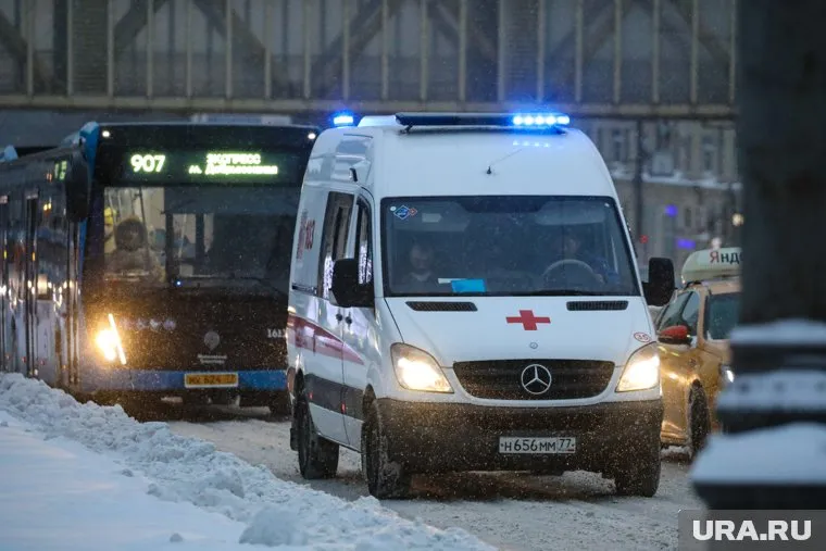 Депутаты от партии ЛДПР собираются внести в Госдуму законопроект, согласно которому владельцы спецтранспорта с включенным мигалками будут освобождаться от административной ответственности