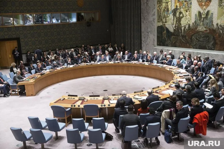 В Совбезе проходит экстренное заседание