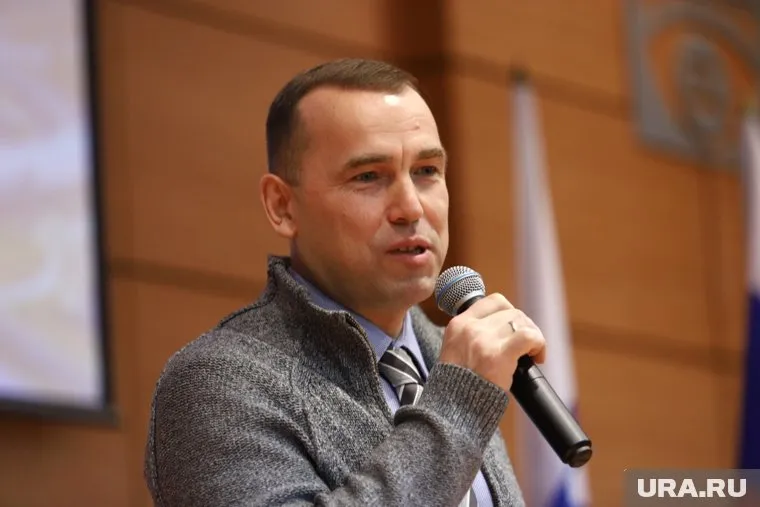 Вадим Шумков рассказал, что уровень заболеваемости коронавирусом среди школьников позволяет отменить дистант