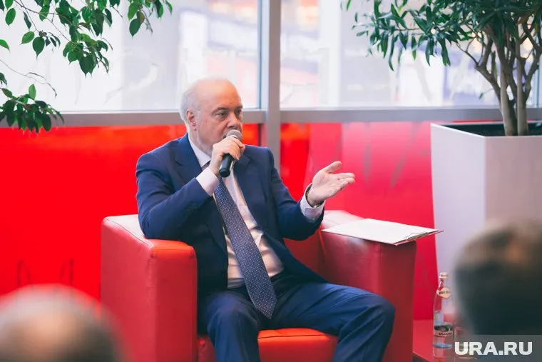 Глава Сургута Вадим Шувалов может оказаться в составе окружного правительства