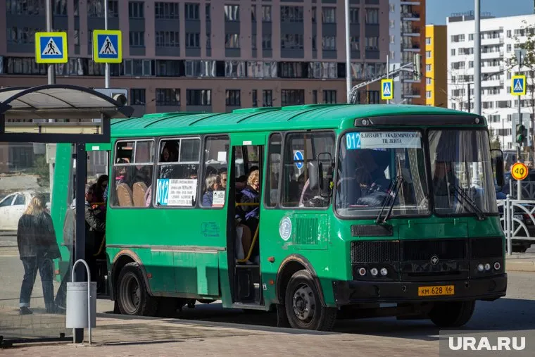 Свердловская Госавтоинспекция недовольна массовыми нарушениями ПДД со стороны водителей маршруток