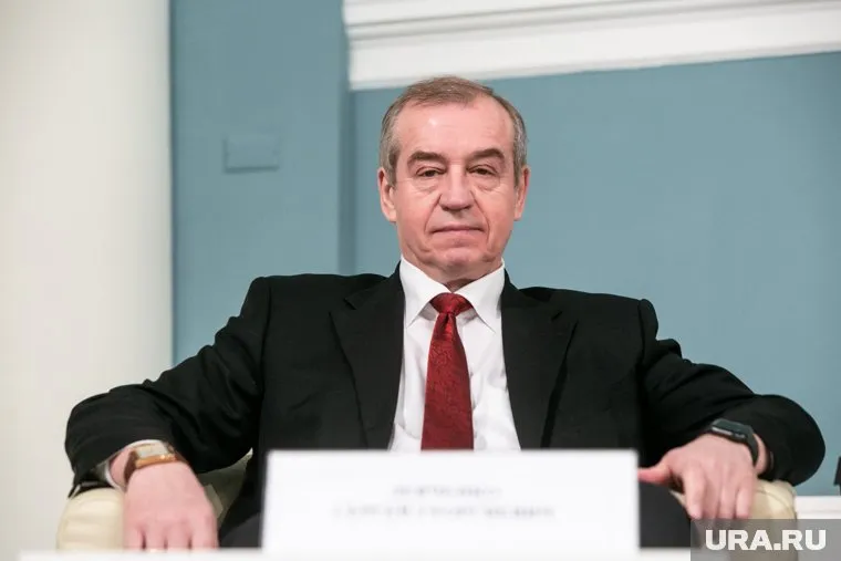 При досрочном сложении полномочий в досрочных выборах участвовать нельзя