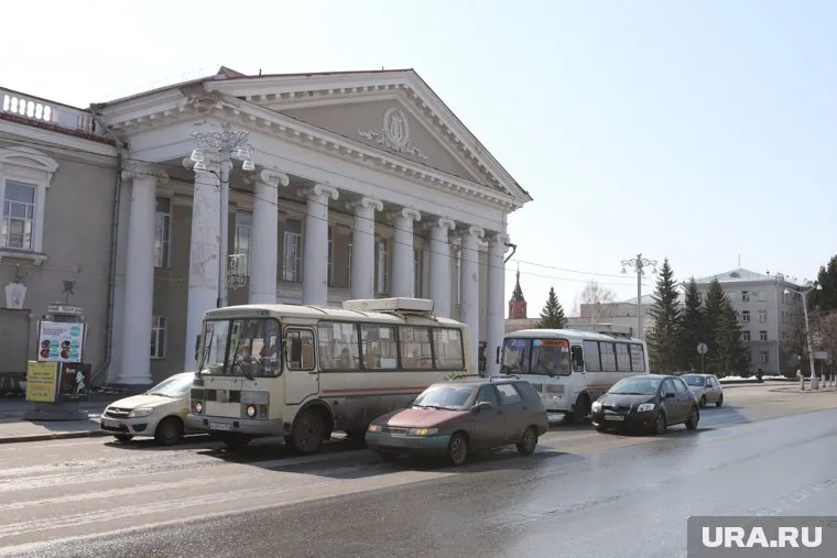 Курганским театрам разрешили заполнять зрителями до половины зала