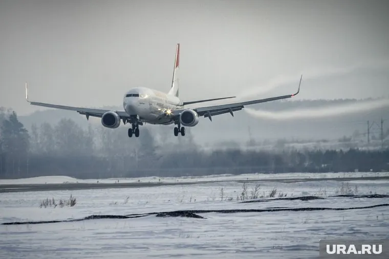 Жители Салехарда не могут попасть домой из-за непогоды