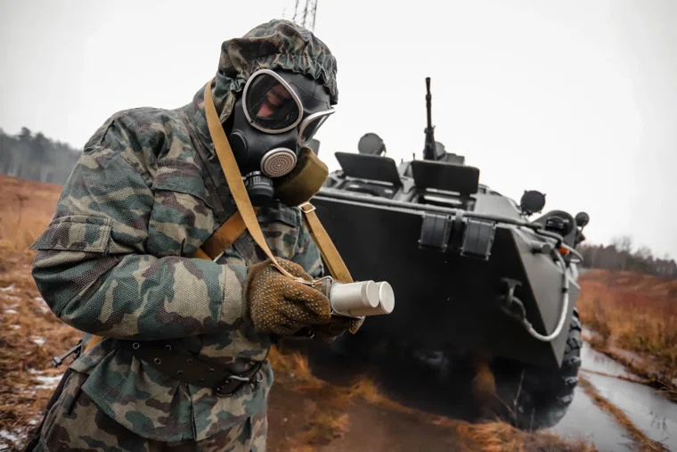Увидев дым, российские военные использовали противогазы