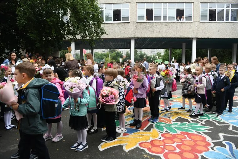 Линейка Дня знаний в Лицее 12. Екатеринбург 