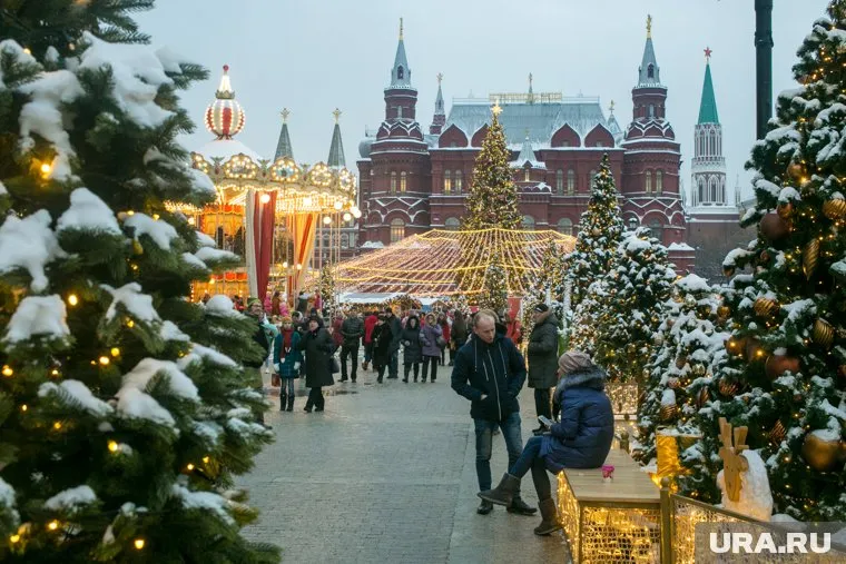Алексей Аграновский подчеркнул, что нельзя запрещать празднование Нового года из-за распространения коронавируса