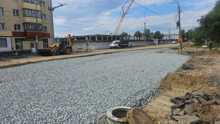 Теперь дорожные службы города займутся благоустройством улицы