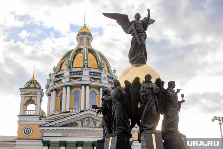 Монумент несет в себе глубокий символизм