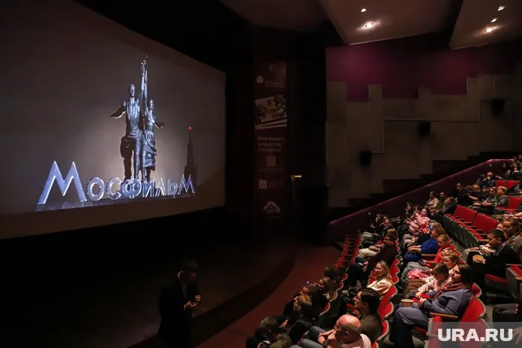 День российского кино ежегодно отмечается 27 августа