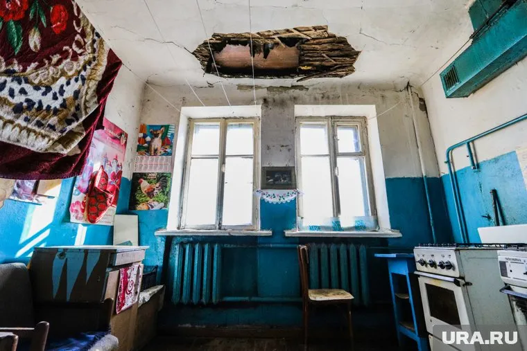 Мэрия Березников считает, что жильцы аварийного дома сами не желают заниматься его содержанием