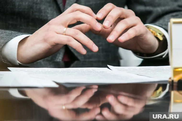 Теневой мэр Нефтеюганска продвигает своего родственника на пост спикера думы