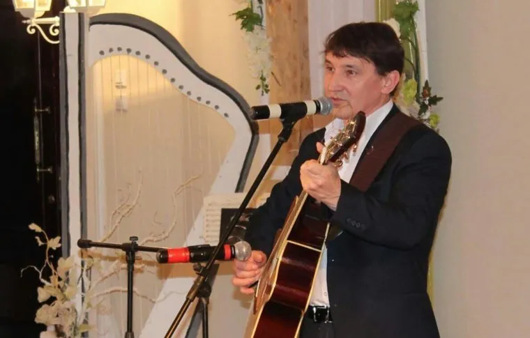 Уралец пишет песни уже больше 40 лет