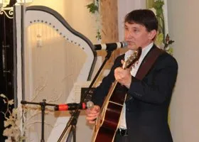 Уралец рассказал «URA, споем!», когда считает песню удавшейся