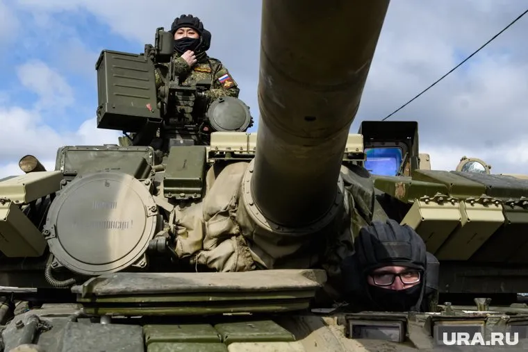 УВЗ опубликовал архивные кадры с огнеметным танком 34-76